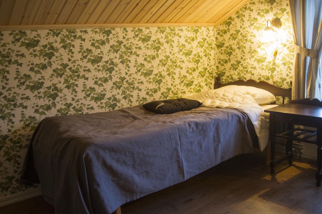 Hallebergs Bed&Breakfast Скара Экстерьер фото