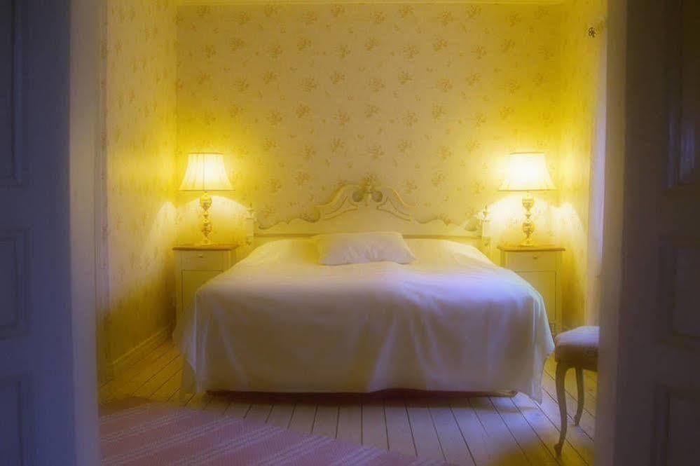 Hallebergs Bed&Breakfast Скара Экстерьер фото